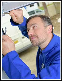 Chicago Garage Door Service  Chicago, IL 773-432-4491 - gr-emg-01